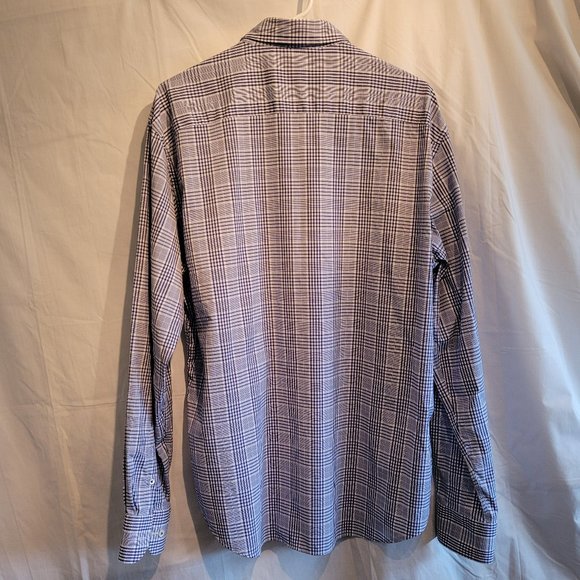 Men's Bugatchi shaped fit button up- Navy/White plaid pattern- Size XXL - Picture 3 of 10